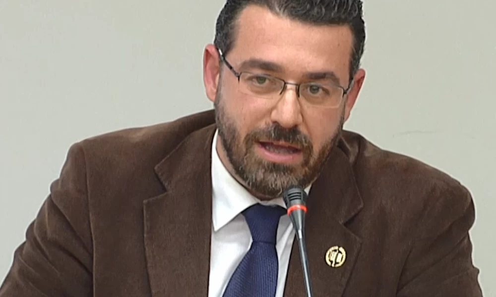Γιώργος Φίλης: Να μοιράσουμε τι; Θα μας πουν τι θα κρατήσουμε Ιταλία, Ισπανία, Μάλτα, Τουρκία;